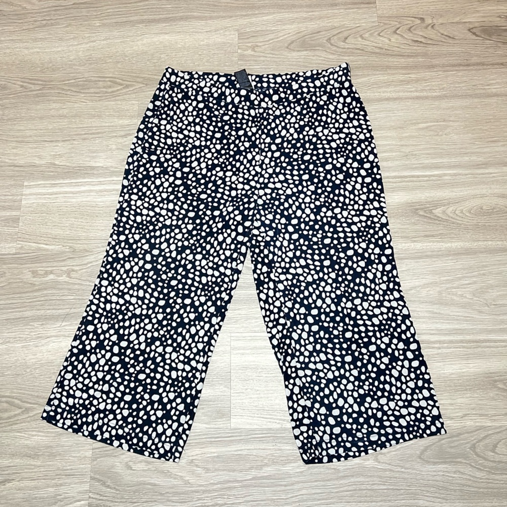 Chico’s Travelers 3 Wide Leg Capri Comfy Navy White PolkaDot Slinky Knit career